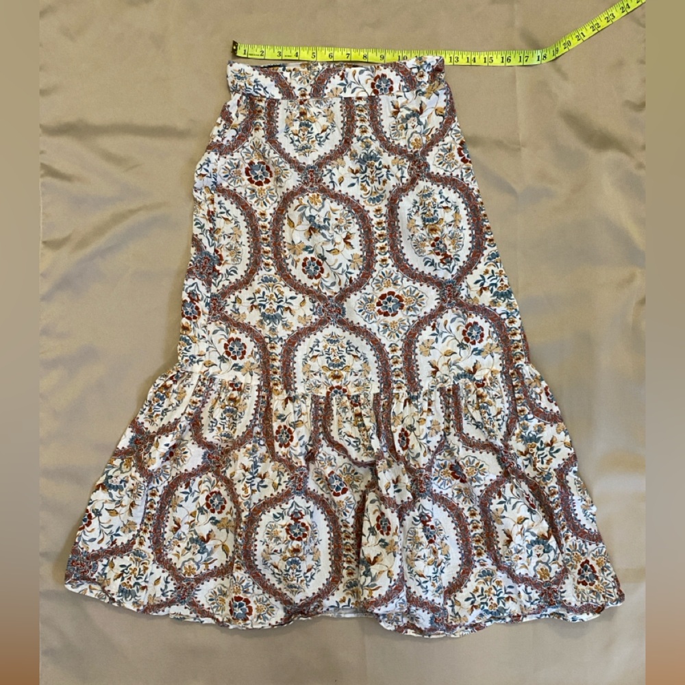 🌷dRA Linen Maxi Zippered Skirt White Floral Print